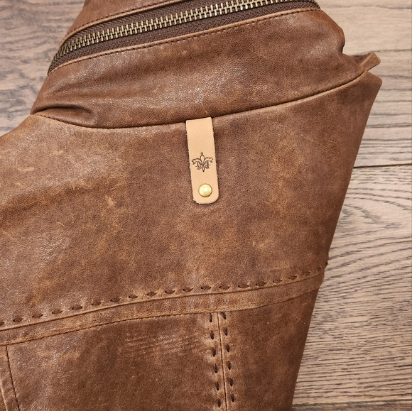 ISO Mackage for Aritzia size M - Picture 2 of 2